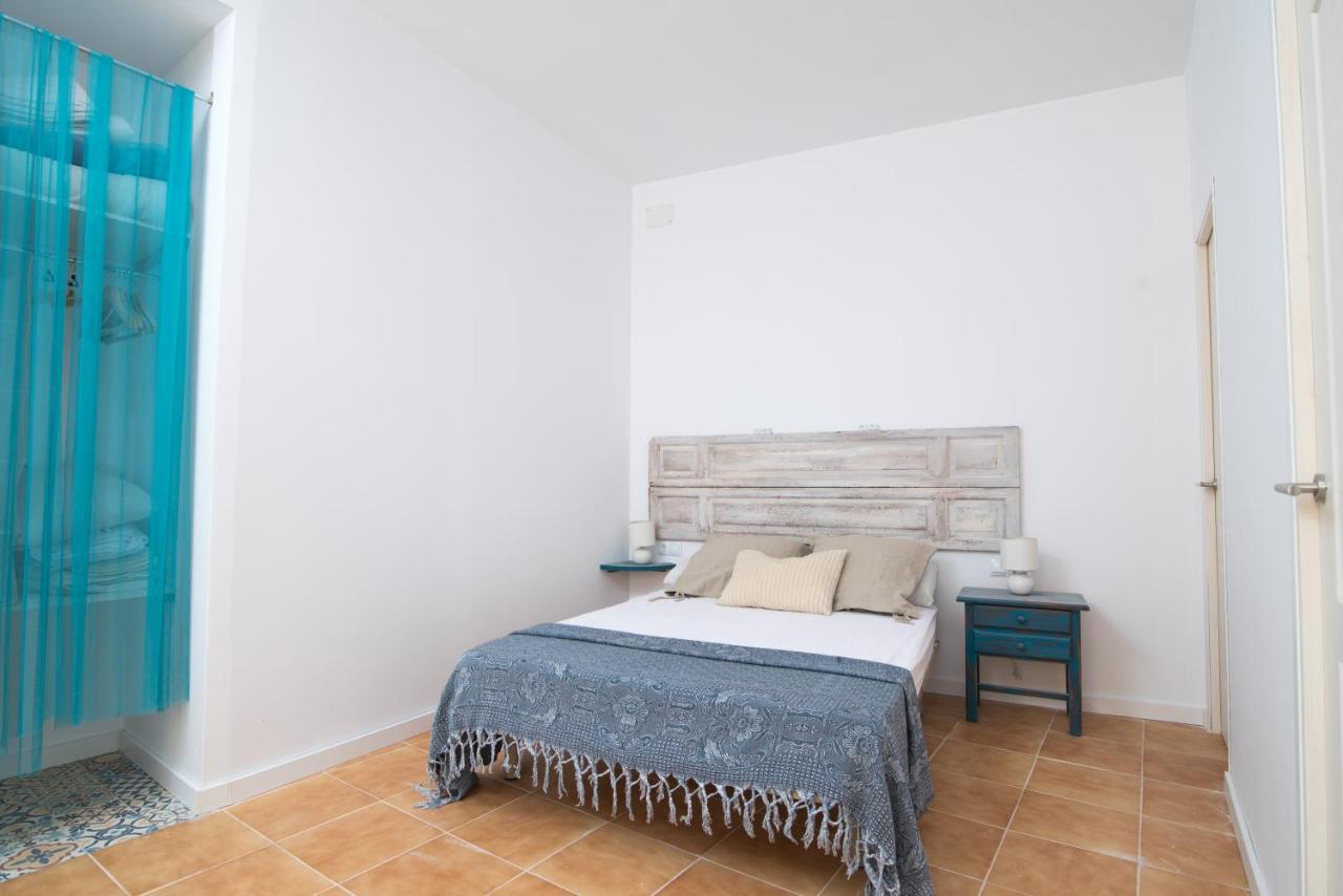 Julie Apartaments 3 Alicante Bagian luar foto